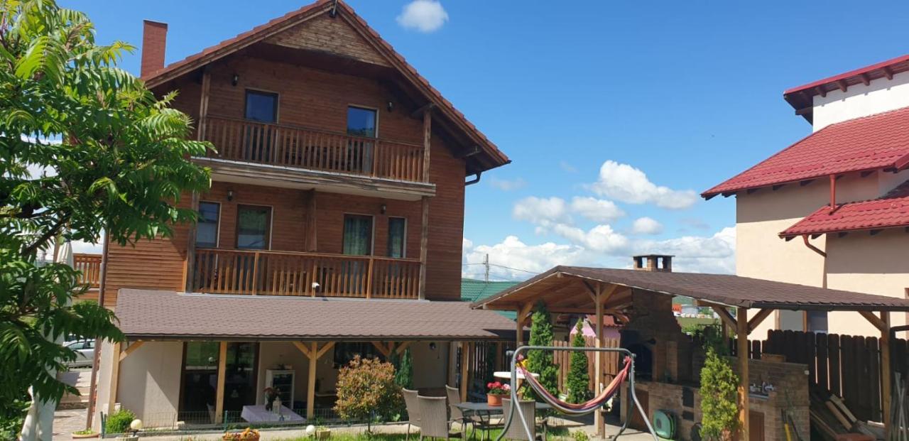 Casa Paduricea Hotel Dezmir Eksteriør billede